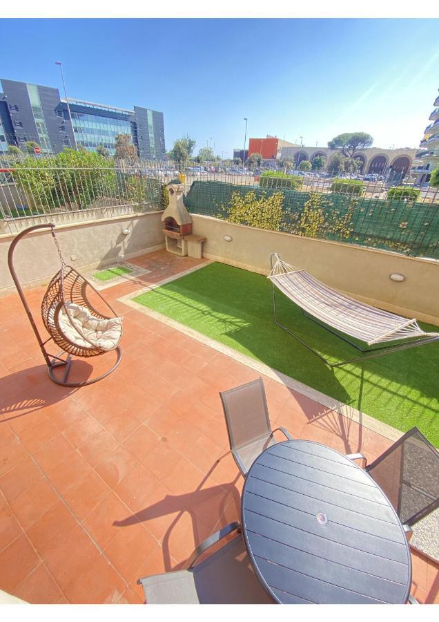Sun Nest Apartment - Terrace & Garage ฟิวมิชีโน ภายนอก รูปภาพ